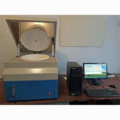 熱量計の精度はどのように表現されますか?